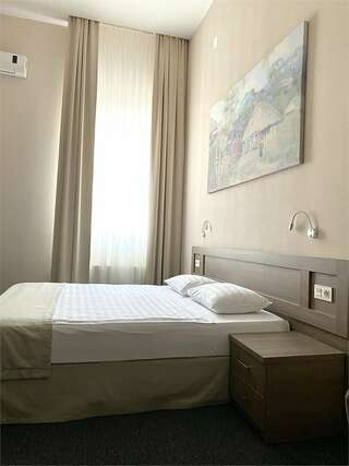 Гостиница Платов Новочеркасск Улучшенный двухместный номер с 1 кроватью-3